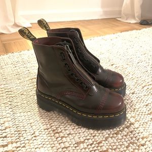 SINCLAIR DR. MARTENS PLATFORM BOOTS